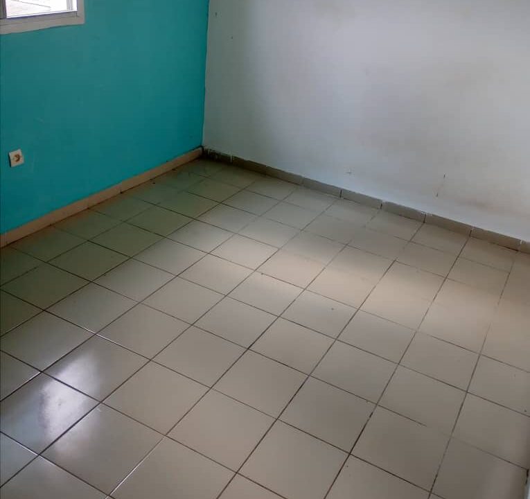 Appartement a louer a Bonaberi Rail Ngwelé-1