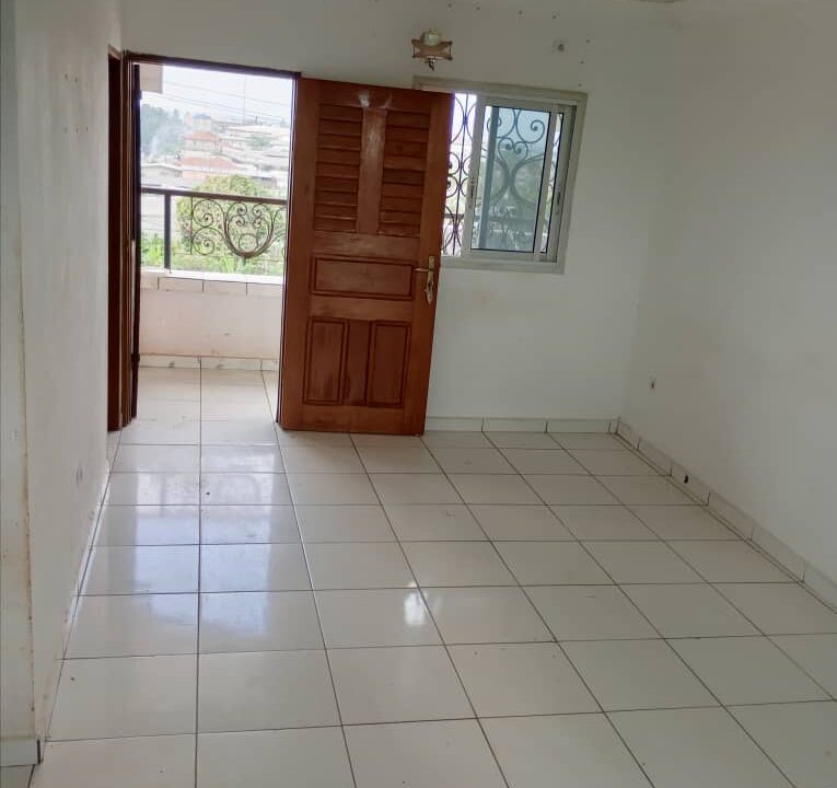 Appartement a louer a Bonaberi Rail Ngwelé-6