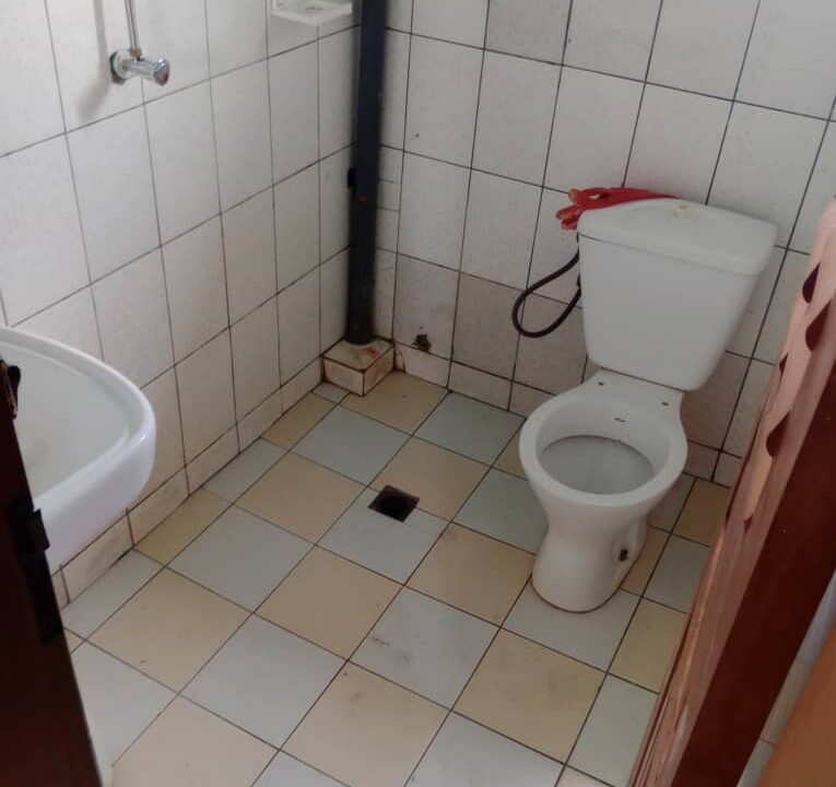 Appartement a louer a Bonaberi Rail Ngwelé