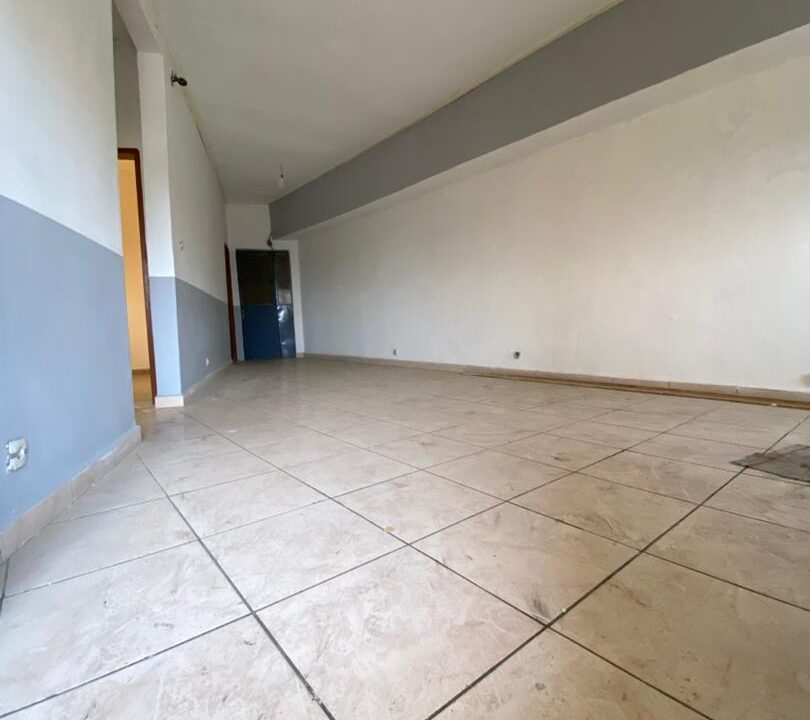 Appartement moderne à Akwa Rue Pau4