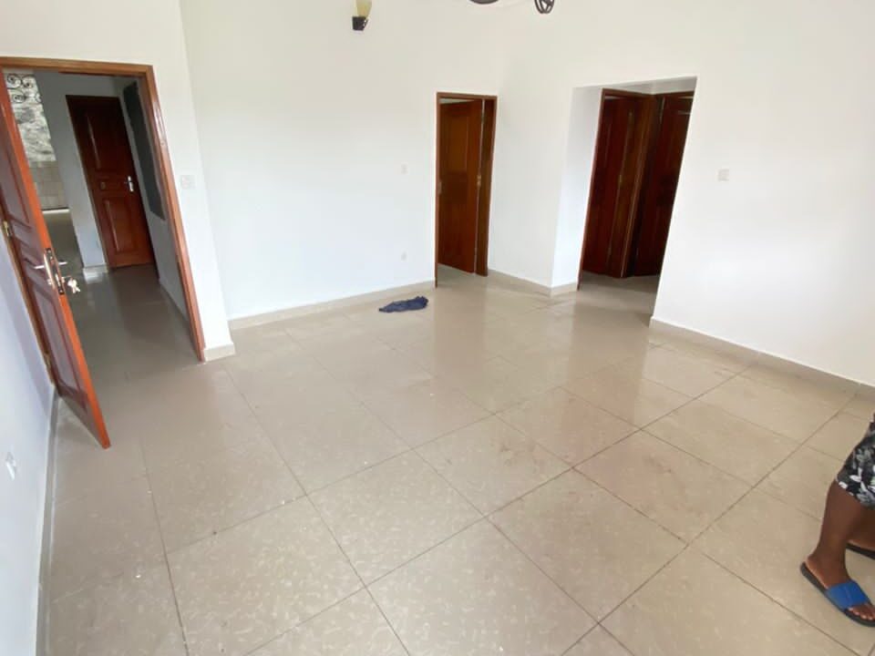 Appartement moderne bon standing staffé prêt à habiter à makepe tradex