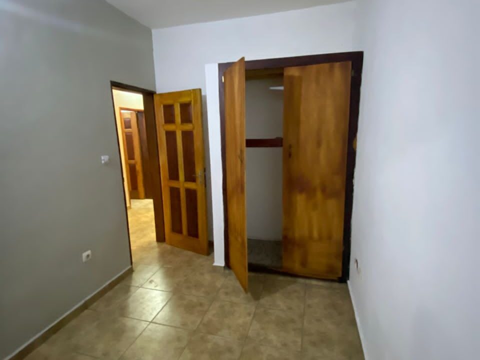 Appartement à louer à bocom kotto-5