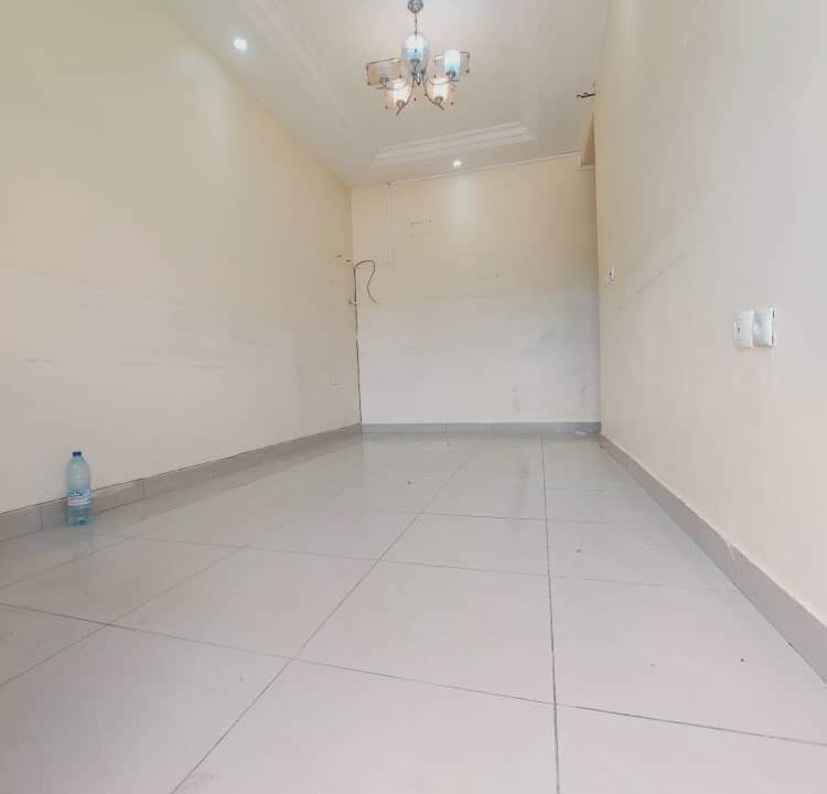 Studio meublé à louer à Douala à Logpom Andem